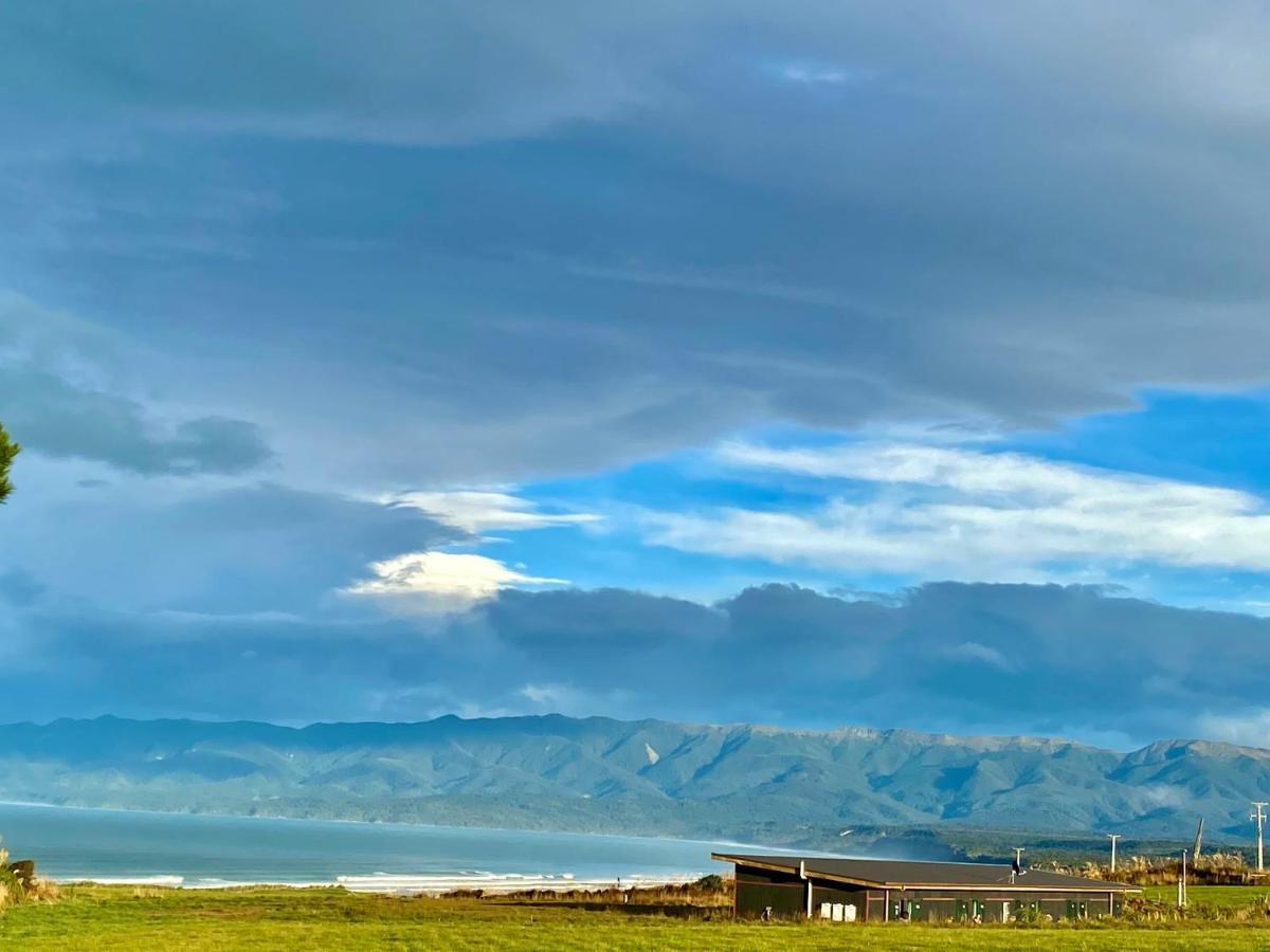 “The Cliffs” Humpridge View Motels Tuatapere Exteriör bild