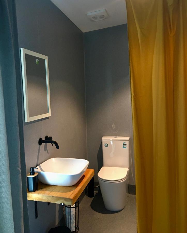“The Cliffs” Humpridge View Motels Tuatapere Exteriör bild